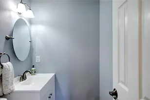 626 Smithfield Rd, North Providence, RI 02904 - Photo 13