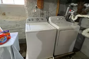 12 Callender Ave, Newport, RI 02840 - Photo 13