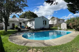 127 Dellwood Rd, Cranston, RI 02920 - Photo 3