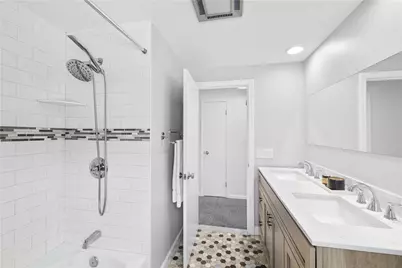 127 Dellwood Road, Cranston, RI 02920 - Photo 31