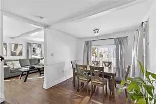 404 Church Ave, Warwick, RI 02889 - Photo 11