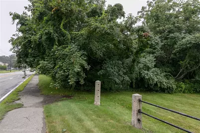 2500 East Main Road, Portsmouth, RI 02871 - Photo 17