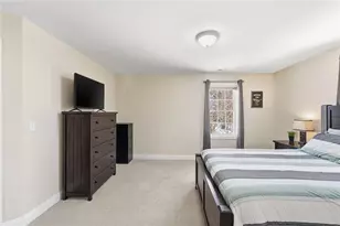 1027 Providence St, West Warwick, RI 02893 - Photo 15