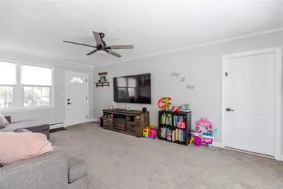 93 Tanglewood Drive, West Warwick, RI 02893 - Photo 3