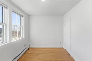 686 Hope St, Bristol, RI 02809 - Photo 11