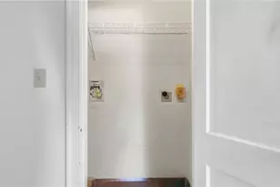 686 Hope St, Bristol, RI 02809 - Photo 19