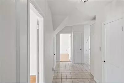 686 Hope Street #3, Bristol, RI 02809 - Photo 29