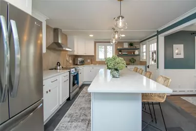 17 Rosedale Court, Middletown, RI 02842 - Photo 9