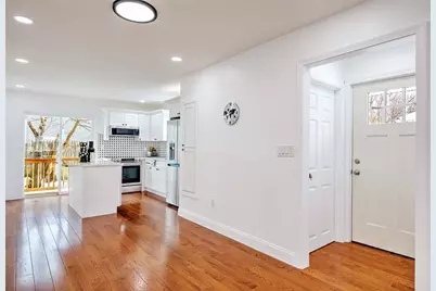 46 Hopewell Avenue, Cranston, RI 02920 - Photo 15