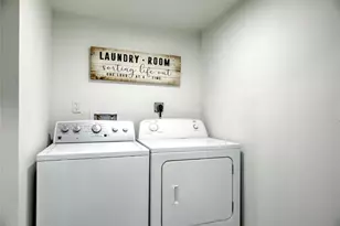 46 Hopewell Ave, Cranston, RI 02920 - Photo 43