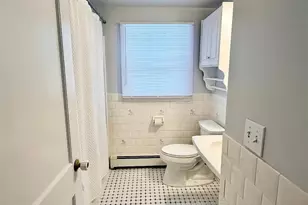 14 Amanda St, Cranston, RI 02920 - Photo 11