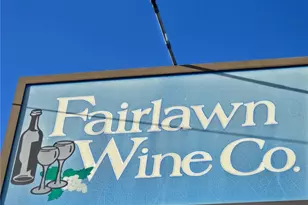 551 Smithfield Ave, Pawtucket, RI 02860 - Photo 1