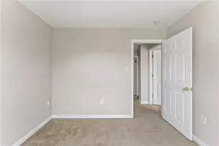 281 Swan St, Providence, RI 02905 - Photo 25