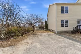 281 Swan St, Providence, RI 02905 - Photo 39