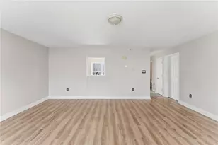 281 Swan St, Providence, RI 02905 - Photo 11