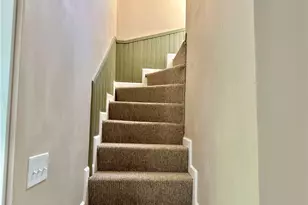 6 Stockwell St, Providence, RI 02909 - Photo 19