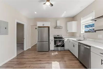 6 Stockwell Street, Providence, RI 02909 - Photo 3