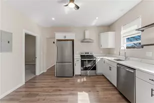 6 Stockwell St, Providence, RI 02909 - Photo 3