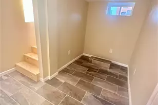 6 Stockwell St, Providence, RI 02909 - Photo 17