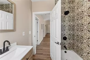 6 Stockwell St, Providence, RI 02909 - Photo 9