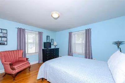 77 Gardiner Avenue, East Providence, RI 02914 - Photo 15