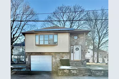 139 Suffolk Avenue, Pawtucket, RI 0261 - Photo 1