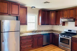 131 Beverage Hill Ave, Pawtucket, RI 02860 - Photo 3