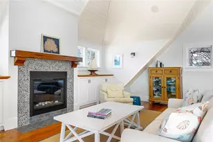 140 Tuckerman Ave, Middletown, RI 02842 - Photo 5