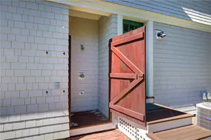 140 Tuckerman Ave, Middletown, RI 02842 - Photo 37