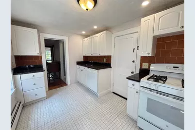 712 Hope Street #1, Bristol, RI 02809 - Photo 11