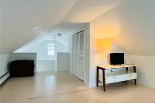 39 Pope St, Newport, RI 02840 - Photo 21