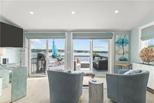 61 Green St, Portsmouth, RI 02871 - Photo 9