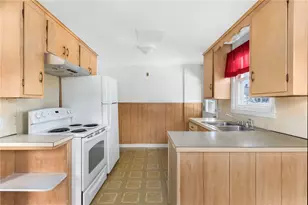 157 Jordan Ave, Cranston, RI 02910 - Photo 21