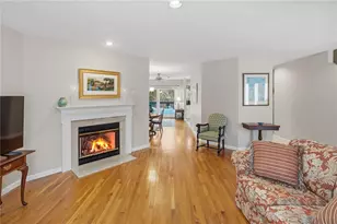 83 Oceanwoods Dr, North Kingstown, RI 02852 - Photo 21
