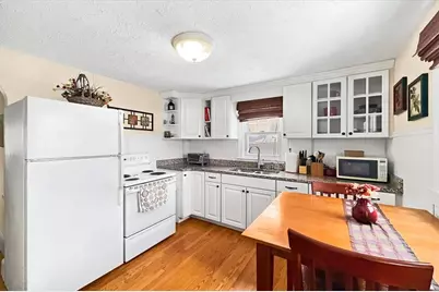 205 Payton Avenue, Warwick, RI 02889 - Photo 3