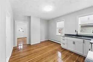 82 Hillcrest Ave, Pawtucket, RI 02860 - Photo 3