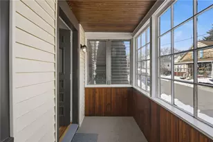 82 Hillcrest Ave, Pawtucket, RI 02860 - Photo 13