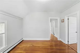 82 Hillcrest Ave, Pawtucket, RI 02860 - Photo 5