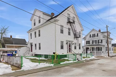 21 Monroe Avenue, Bristol, RI 02809 - Photo 3