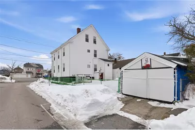 21 Monroe Avenue, Bristol, RI 02809 - Photo 5