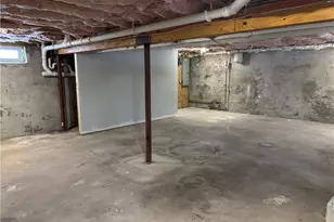 38 Ashburne St, Pawtucket, RI 02861 - Photo 21