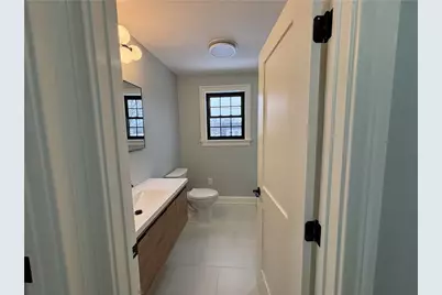 38 Ashburne Street, Pawtucket, RI 02861 - Photo 11