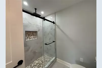 38 Ashburne Street, Pawtucket, RI 02861 - Photo 17