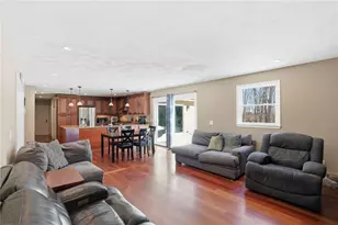 244 Beechwood Dr, Cranston, RI 02921 - Photo 15