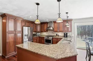 244 Beechwood Dr, Cranston, RI 02921 - Photo 9
