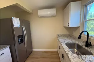 64 Ormsby Ave, Warwick, RI 02886 - Photo 7