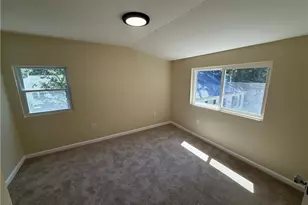 64 Ormsby Ave, Warwick, RI 02886 - Photo 13