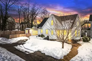 16 Spring St, Westerly, RI 02891 - Photo 1