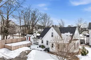 16 Spring St, Westerly, RI 02891 - Photo 3