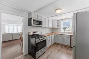 16 Spring St, Westerly, RI 02891 - Photo 13